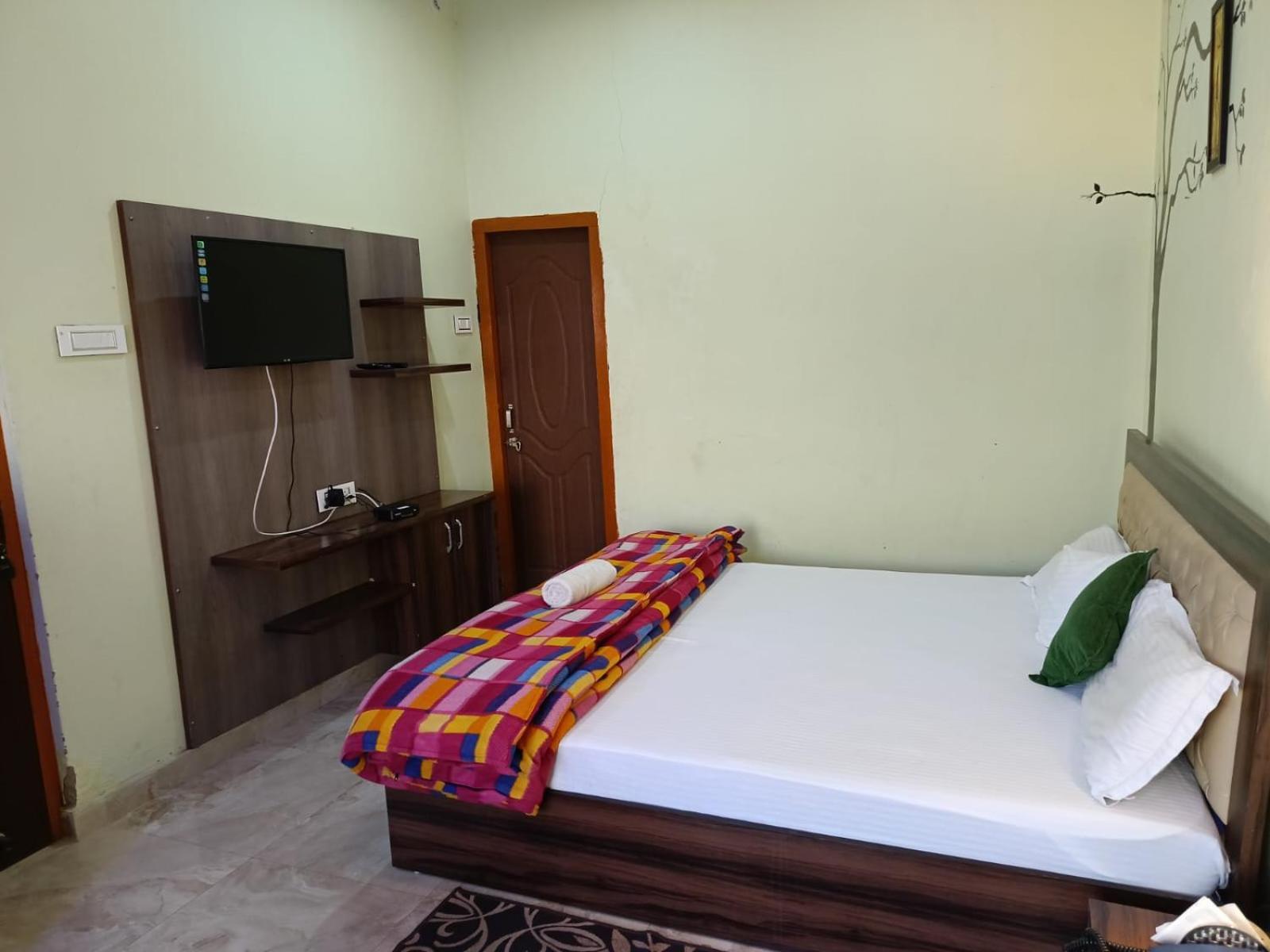 Joshi Holiday Home Stay Лансдаун Экстерьер фото
