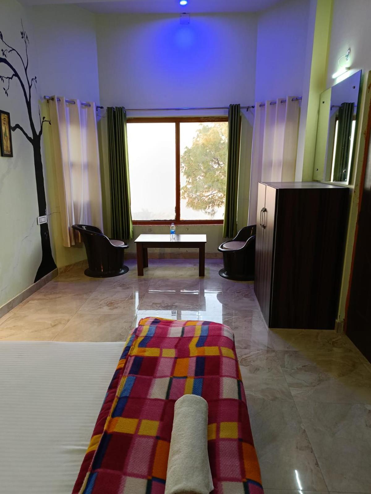 Joshi Holiday Home Stay Лансдаун Экстерьер фото